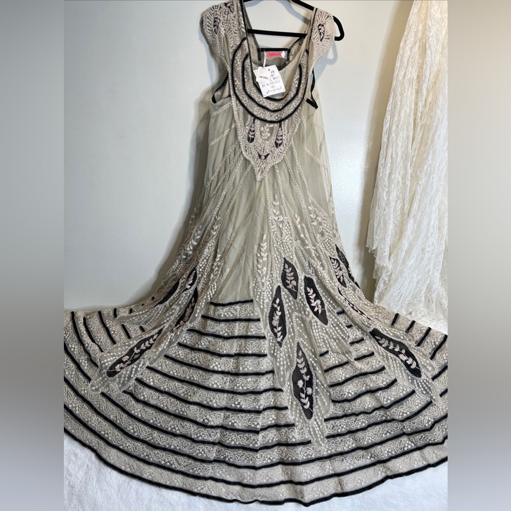 Free People Ethereal Lace Vintage Embroidered Maxi Dress L $500 - Picture 6 of 11